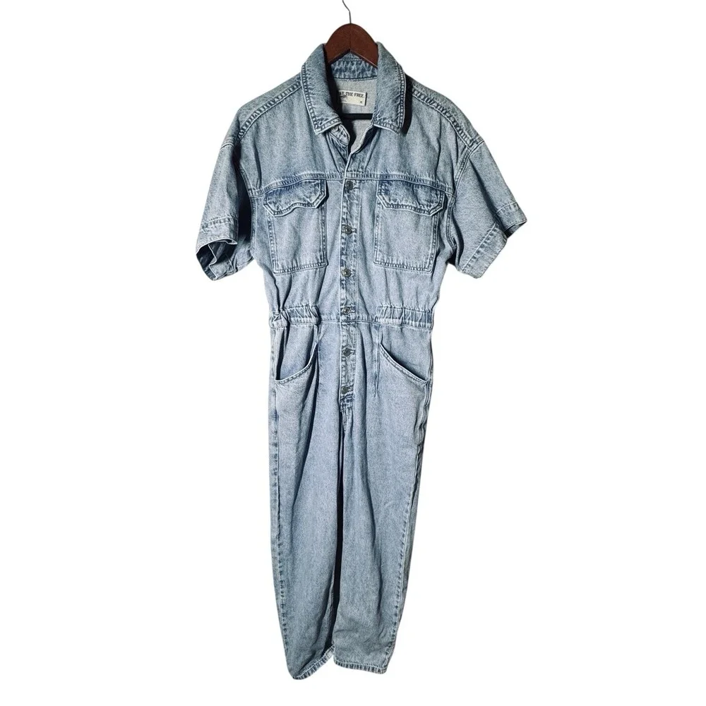 We‎ The Free Jumpsuit Size Medium Blue Denim Coveralls Short Sleeve Pockets